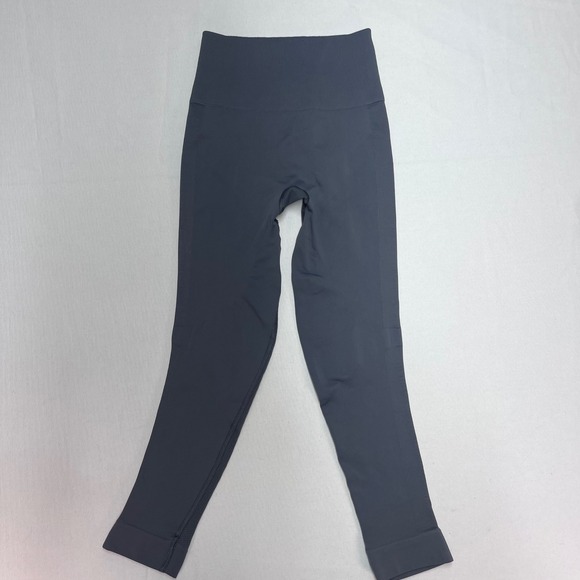 Lululemon Grey Align High Rise Crop Leggings Yoga Athletic Pants - Picture 1 of 7